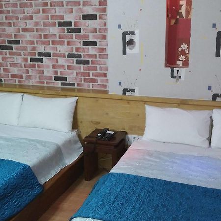 Cyber Motel Кунсан Экстерьер фото
