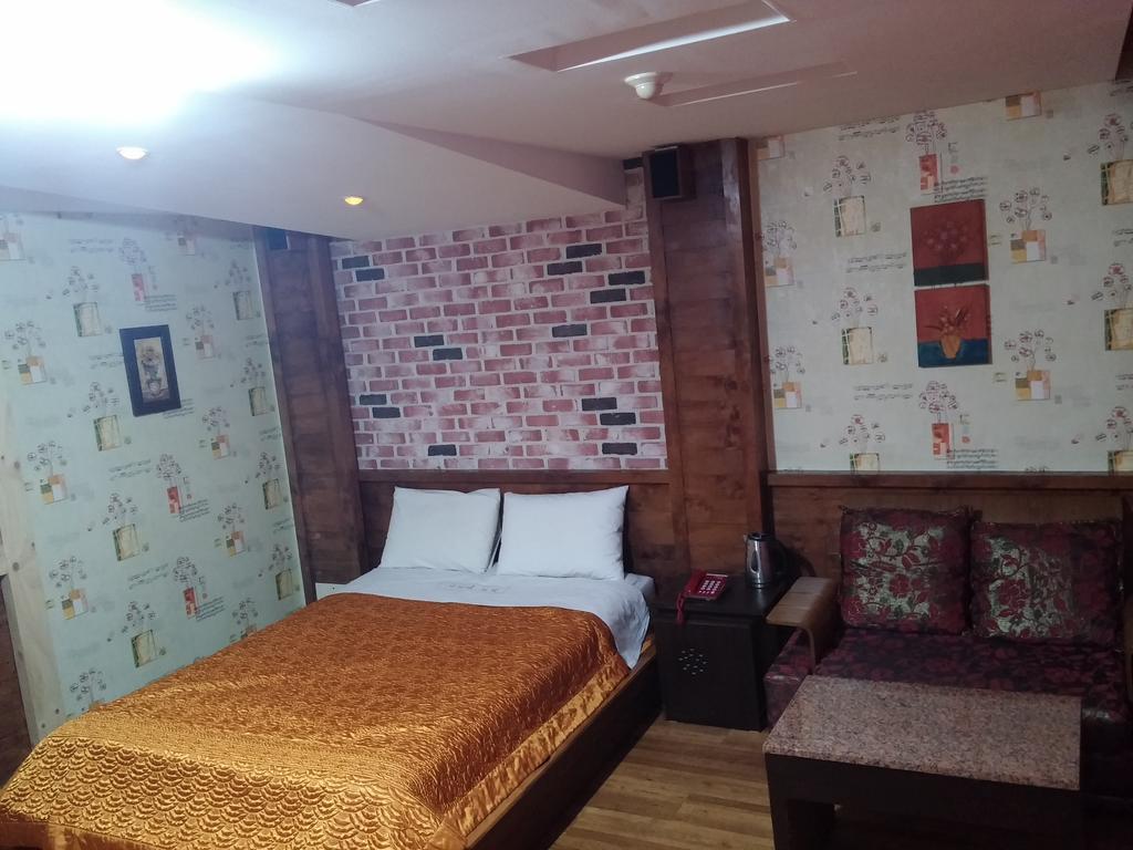 Cyber Motel Кунсан Экстерьер фото