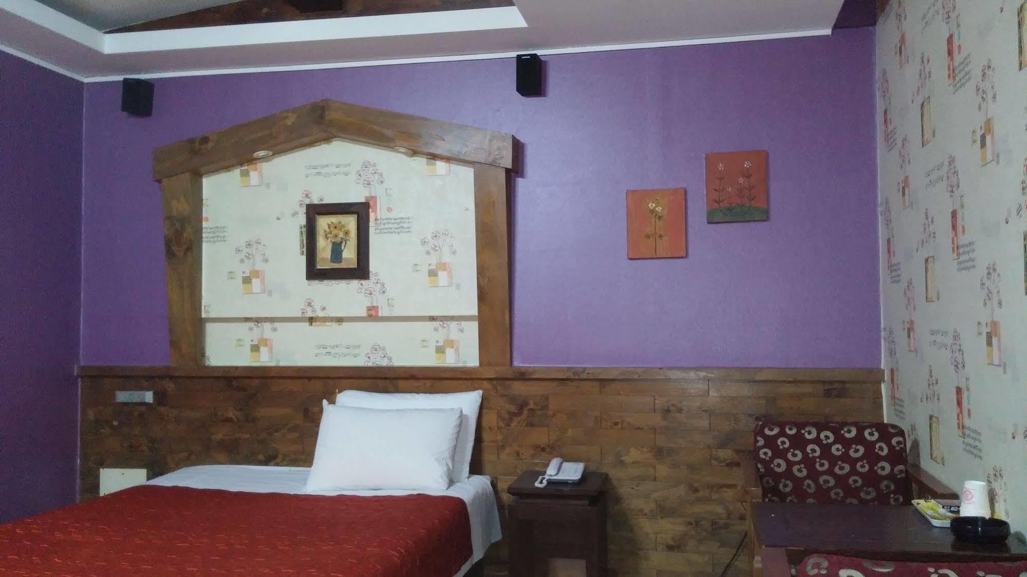 Cyber Motel Кунсан Экстерьер фото