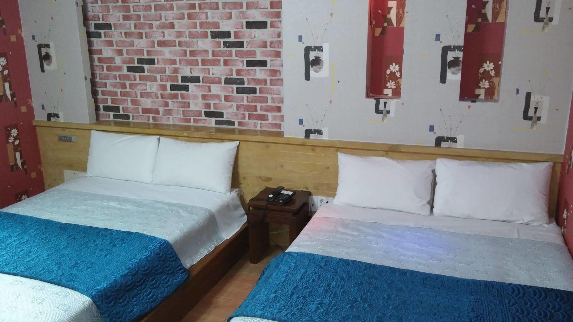 Cyber Motel Кунсан Экстерьер фото
